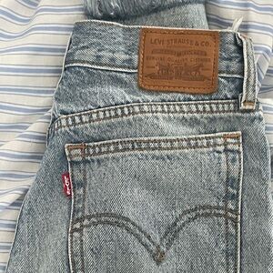 Levi’s Wedgie Straight Leg Jeans